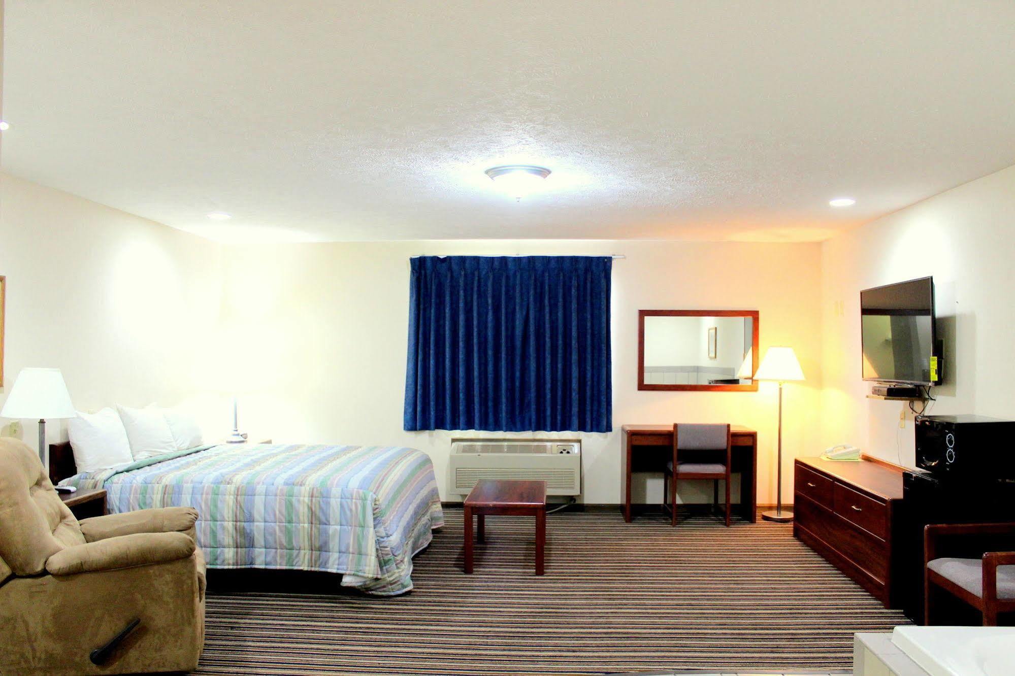 Desoto Inn & Suites Missouri Valley Exterior photo